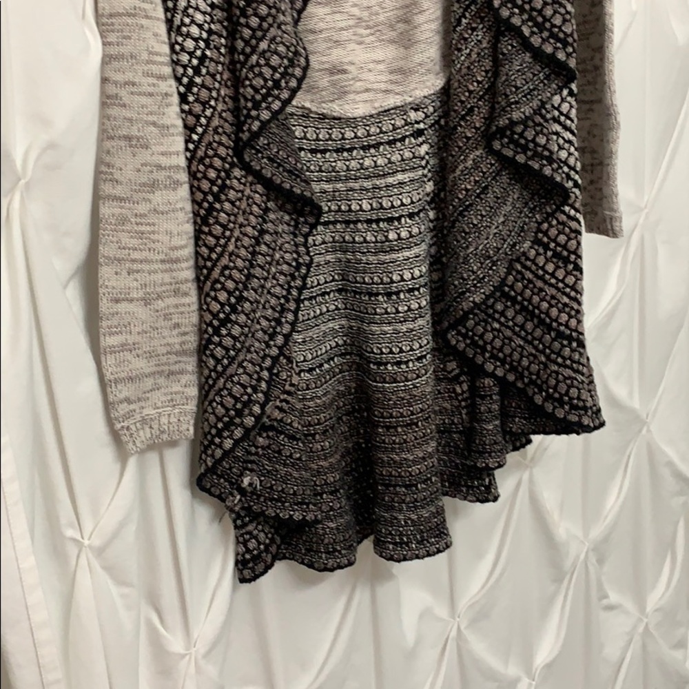 Sweater - Picture 3 of 5